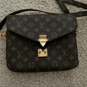 Crossbody Purse